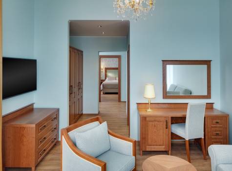 Hotel Hvězda - hotel-hvezda_room_imperial_suite-plus_403_16a5666_49730151381_o