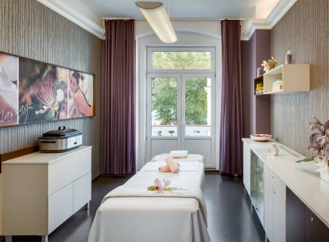 Hotel Hvězda - hvezda_massage_47972457832_o