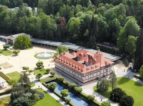 Hotel Jurkovičův dům - luh modrá-letecký.jpg