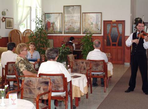 Pro Patria Ensana Health Spa Hotel - Pro Patria-cafe.JPG