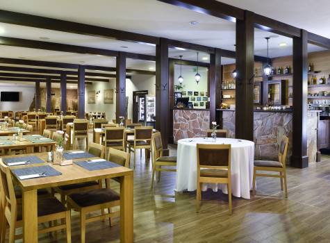 Rezort Masarykov dvor - Restauracia1