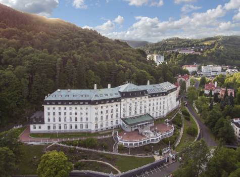 Radium Palace - Léčebné lázně Jáchymov dron