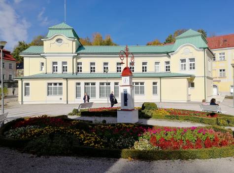 Villa Friedland**** - Budova uhličitých koupelí a bazénu