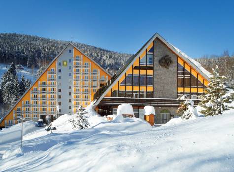Pinia Hotel & Resort Špindlerův Mlýn - Exteriér zima 03