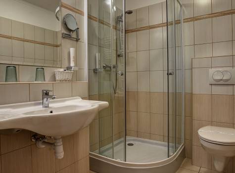 Aquasol Resort - fürdőszoba zuhanykabinos