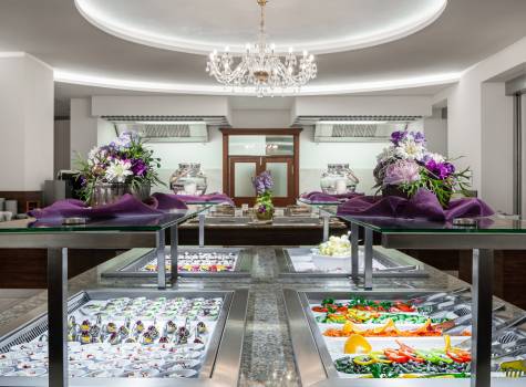 Grandhotel Nabokov Spa & Wellness - 19-51-Nabokov buffet