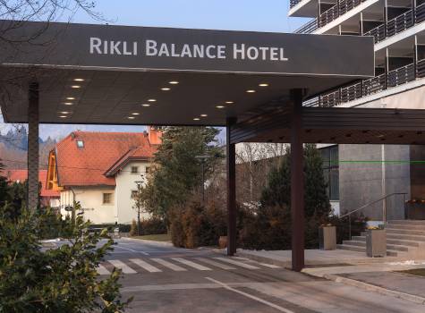 Rikli Balance Hotel - RikliBalanceHotel_outdoor_entrance_01_032018_DD (Natasa Simsic's conflicted copy)