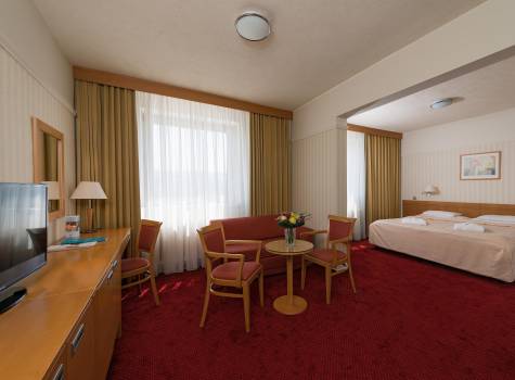 Esplanade Ensana Health Spa Hotel - 13 Palace Junior Suite (2).jpg