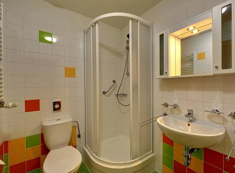 Hotel Lužice - Luzice_Cat. I._ DBL_bathroom