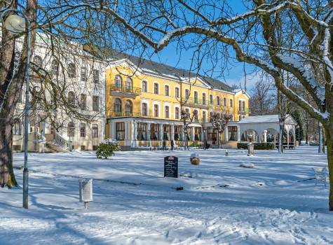 Lázeňský dům Belvedere - Belvedere_budova_hotelu_zima