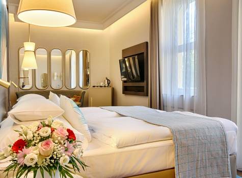 Thermia Palace Ensana Health Spa Hotel - DeLuxe room (1)