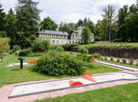 Hotel Nový Dům - Minigolf_Villa Friedland