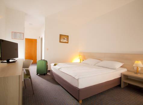Hotel Vesna - Comfort room with balcony 3