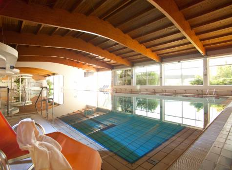 Hotel Vesna - indoor swimming pool
