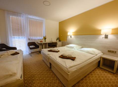 Hotel Vega **** - 7. Třílůžkový - rodinný pokoj