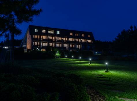 Hotel Vega **** - 36. Noční pohled na ubytovací část
