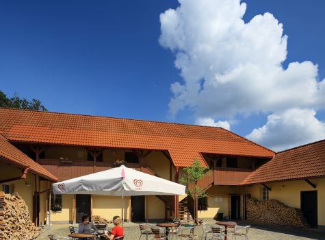 Penzion Černická obora - Bistro Osvěžovna - Penzion Černická obora (5)