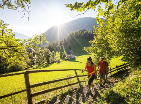 Thermenwelt Hotel Pulverer - 864-NordicWalking_BadKleinkirchheim © BRM - Gert Perauer