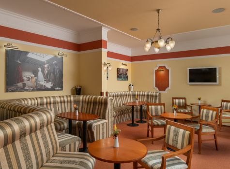 Spa Hotel Savoy - Savoy_Lobby-3234-DavidVancisin-social