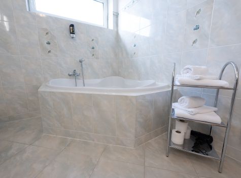 Lázeňský hotel Olga - Olga AP koupelna 1