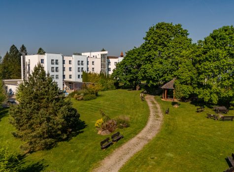 Lázeňský hotel Olga - park za Olgou