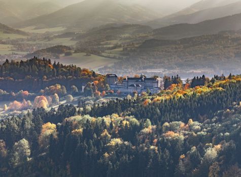Lázně Jeseník Hotel Bezruč - priessnitzovy-lazne-podzimni-panorama-290