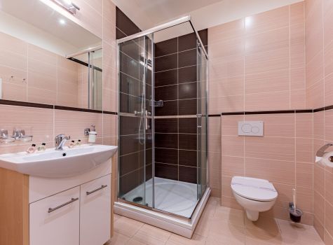 Lázně Jeseník Hotel Priessnitz - priessnitz_superior_room_koupelna