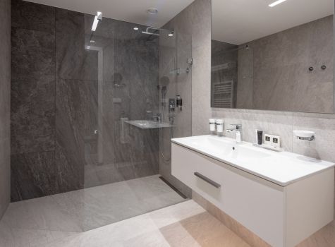 St. Joseph Royal Regent - BATHROOM