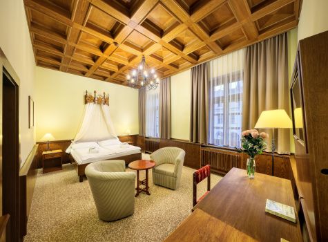 Hotel Zlatá hvězda - 2025_07_29_204413_5766_EOS_R5_MK_II_A19