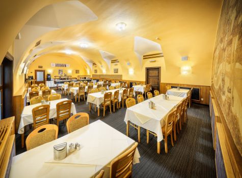 Hotel Zlatá hvězda - 2025_07_30_072224_5958_EOS_R5_MK_II_A19_L