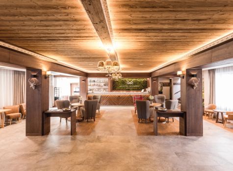 Arietes Marmont Resort **** - vstupní hala