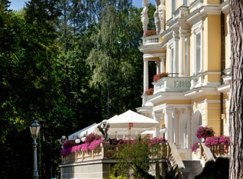 Lázeňský hotel Imperial ***** - imp terasa,_pohled_schody_642ea4e994c62