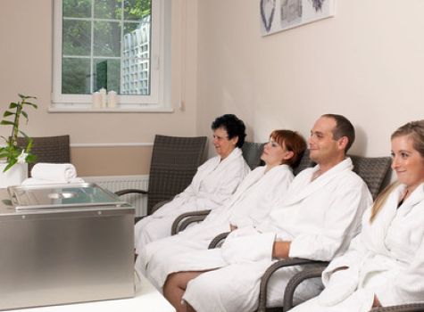 Lázeňský hotel Imperial ***** - Imperial_parafinovy_zabal_rukou