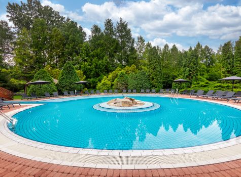 Lotus Therme Hotel & Spa Hévíz - bazen1