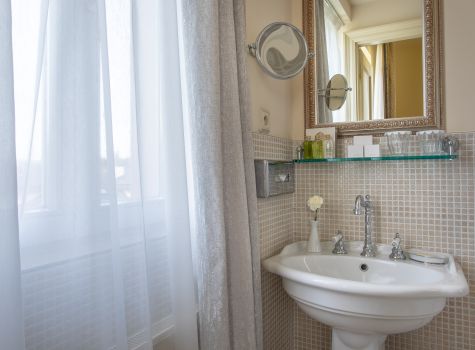 Savoy Westend Hotel***** - Compact (1)