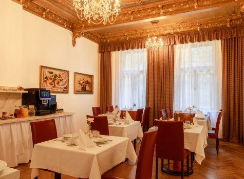 Hotel Zlatý Beránek - 41. Golden_Lamb_BreakfastRoom