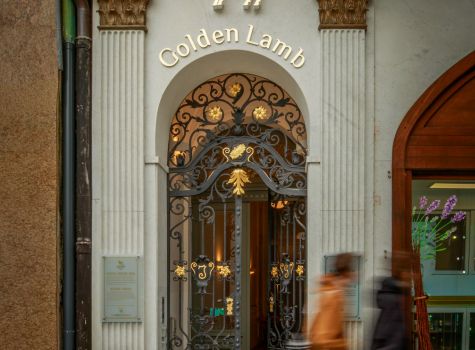 Hotel Zlatý Beránek - 3. Golden_Lamb_Brana