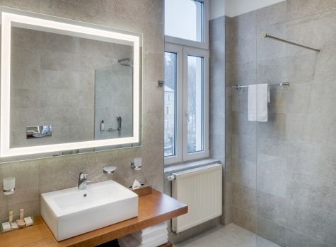 Hotel Hvězda - HOTEL HVEZDA_room_Hvezda_Premium_SGL_308_bath_16A1457