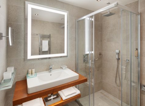 Hotel Hvězda - HOTEL HVEZDA_room_Imperial_Superior Plus_DBL_0204_bath_16A5964