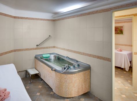 Hotel Hvězda - HOTEL HVEZDA_spa_mineral bath_Hvezda_16A1918