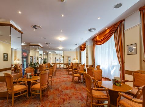 Hotel Vltava - HOTEL VLTAVA_Lobby_Reception (10)