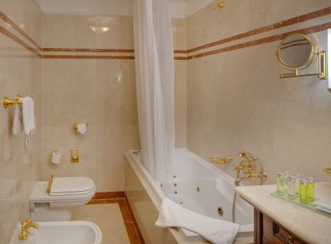 Hotel Nové Lázně  - HOTEL NOVE LAZNE_room_Suite Executive_bath_16A5379