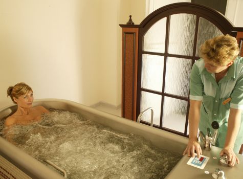 Centrální Lázně Health Spa Hotel - Centrální Lázně Vřídelní lázeň 01