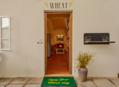 U Zlatého Beránka - 2. Wheat Room_Entrance Detail