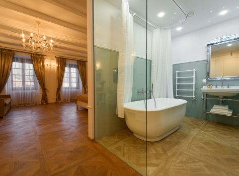 Hotel U Zlaté Hrušky - 32. Spa Beerland Chateaux Prague - Superior room - bathroom