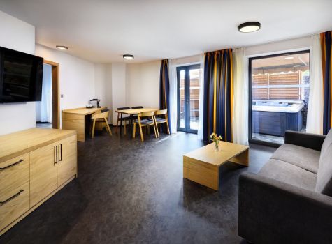 Hotel Galeria Thermal Bešeňová - Apartmán Exclusive s privátní vířivkou