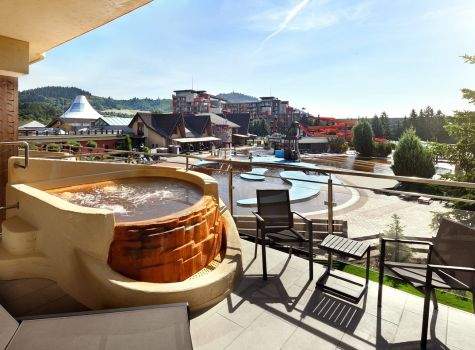 Hotel Galeria Thermal Bešeňová - Pokoj Pamukkale LUX s výhledem do vodního parku