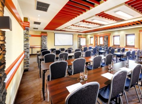 Hotel Galeria Thermal Bešeňová - konferencka-2_5d9f21fe1dda0