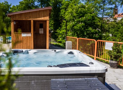 Hotel Niemcza Winnica & Spa  - jakuzzi zewnetrzne