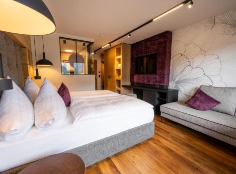 Hotel Schwarzbrunn - 330441640